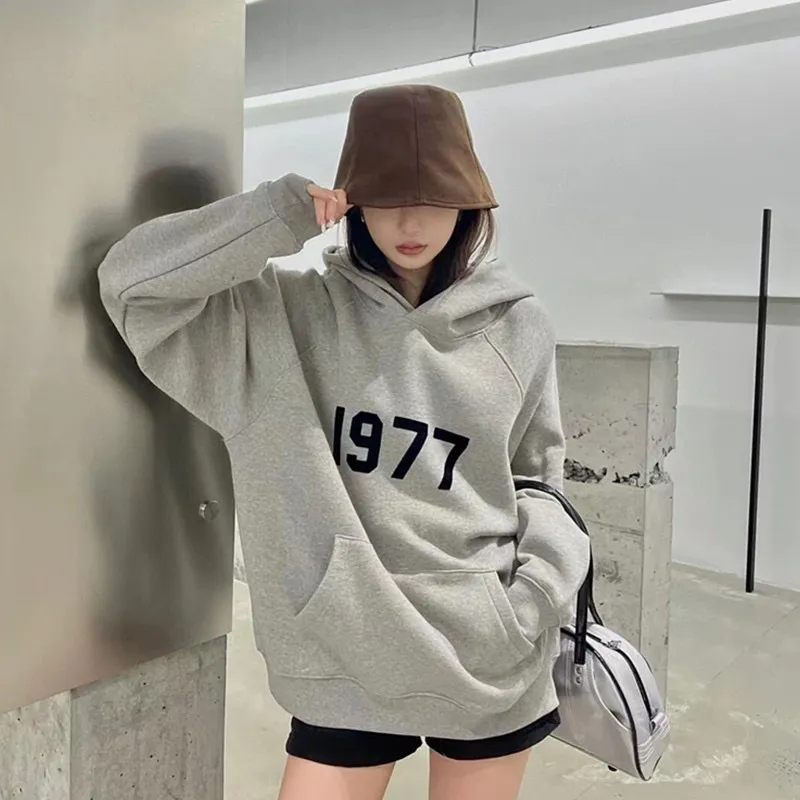 🎀Hot Sale 🎀118 【 、 】FEAR OF GOD ESSENTIALS(FOG ） Same Style Series jerry 7th 2022 Hot Sale 。 ， ， Versatile ，Classic ， Versatile savdni 3000W New Arrival + New Arrival 。 ， 。 ： Black、Dark Gray Size：XS-XL